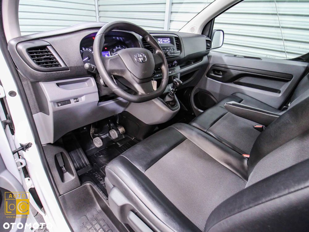 Toyota PROACE FURGON BLASZAK - 12