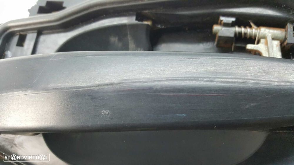 PUXADOR EXTERIOR TRASEIRO DIREITO BMW X3 (E83) 2.0D - 4