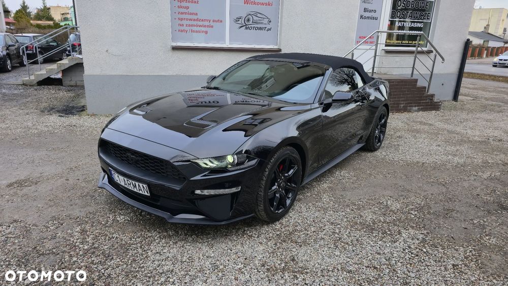 Ford Mustang - 2