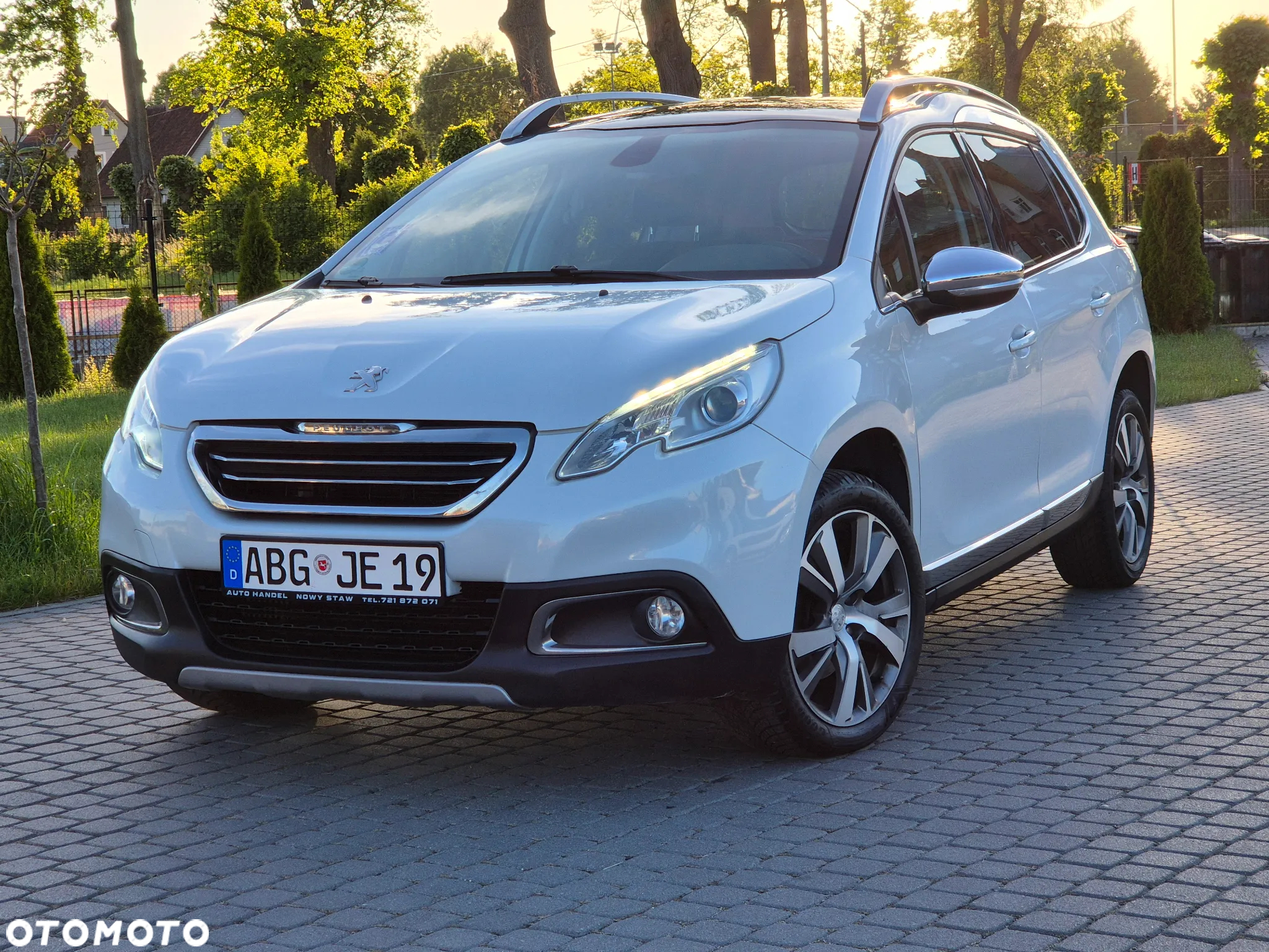 Peugeot 2008 e-HDi FAP 115 STOP & START Business-Line - 19
