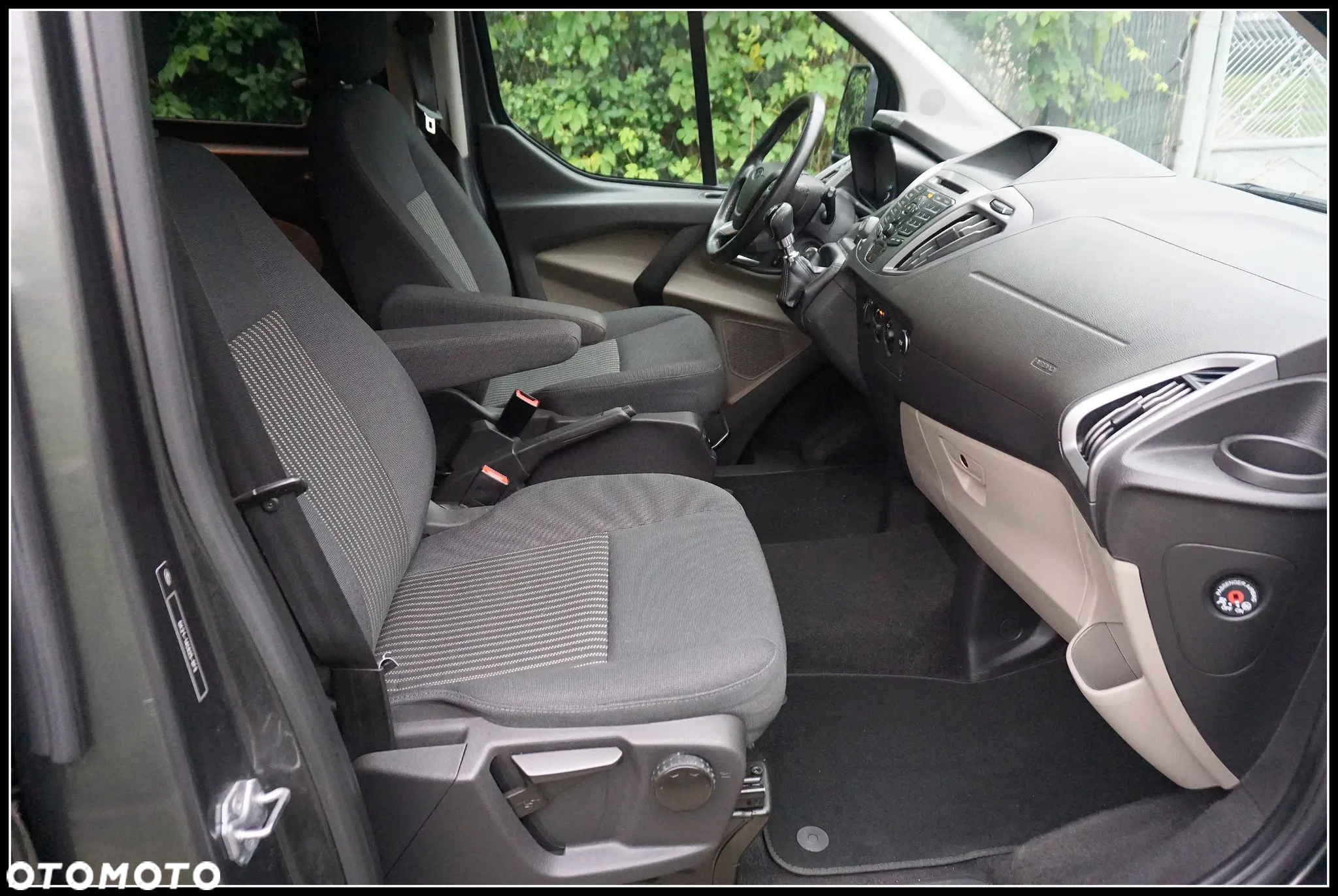 Ford Tourneo Custom 2.0 TDCi L2 Titanium - 9