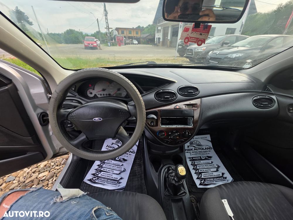 Ford Focus 1.8TDCi Ghia - 7