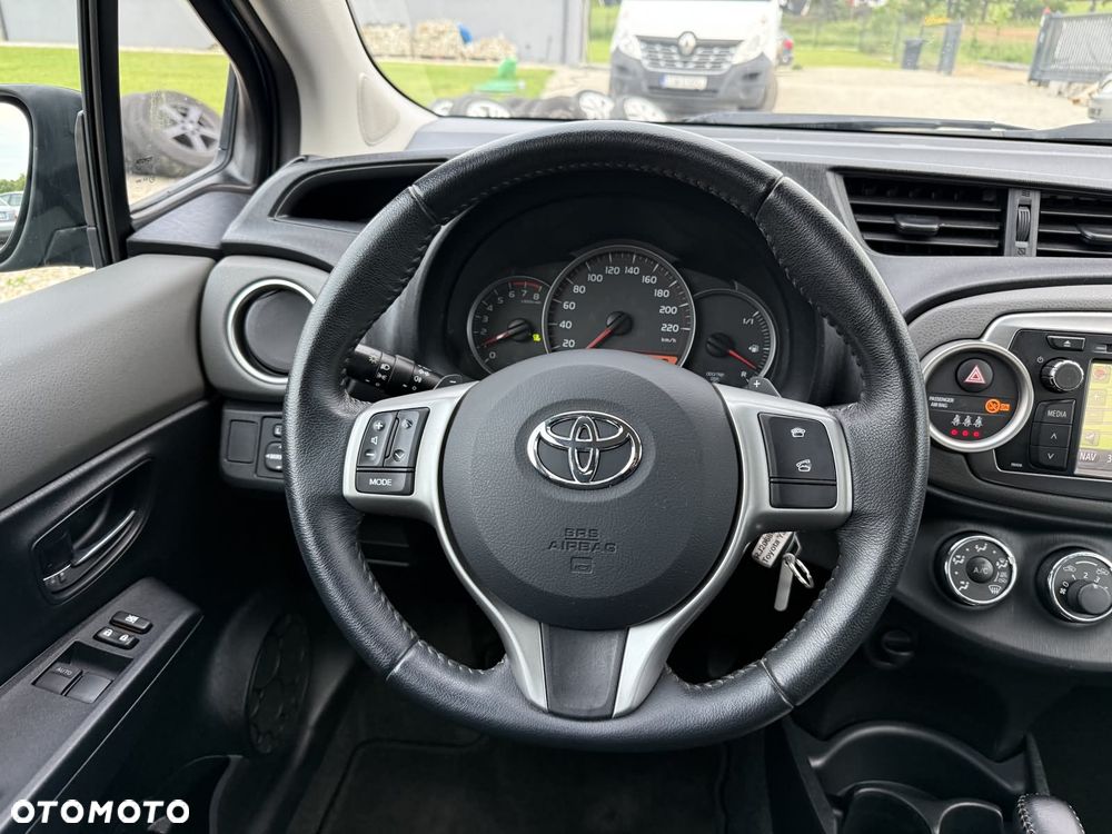 Toyota Yaris - 22
