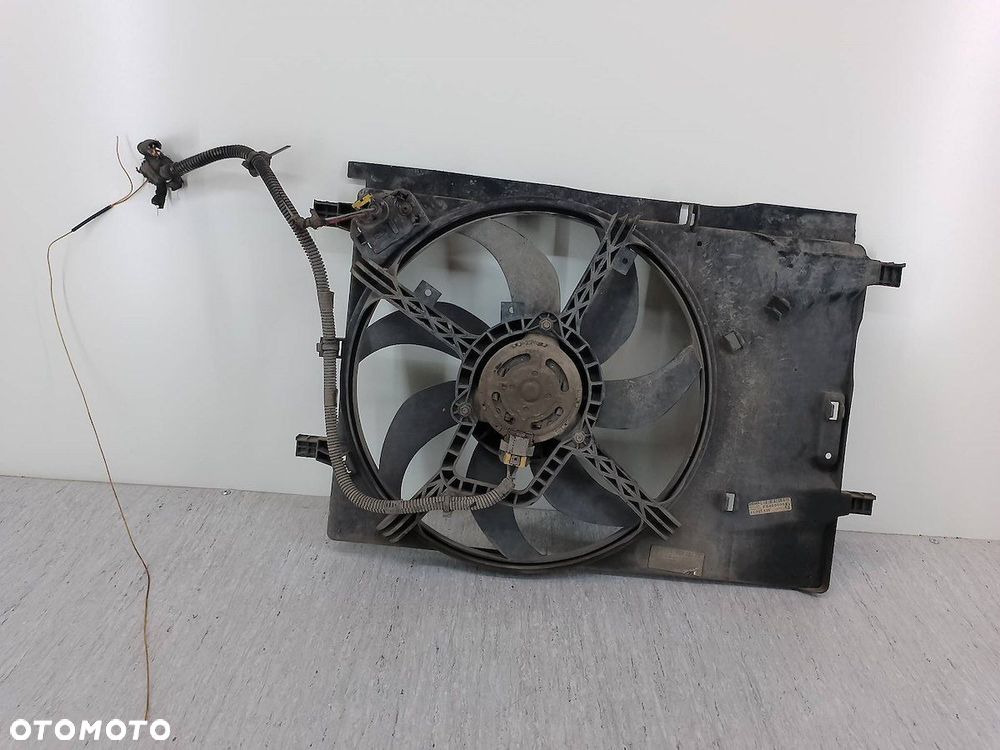 WENTYLATOR CHŁODNICY FIAT GRANDE PUNTO E5480005  51797135 1.4 MPI - 6