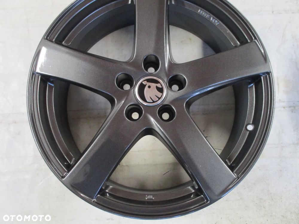 FELGI ALUMINIOWE 18 SKODA OCTAVIA II III OCTAVIA SCOUT II III SUPERB II III YETI KODIAQ KAROQ ET39 - 12