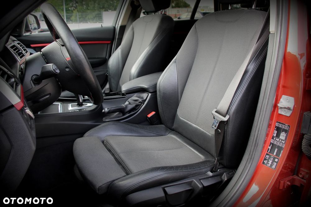 BMW Seria 3 330i xDrive Sport Line Sport - 11