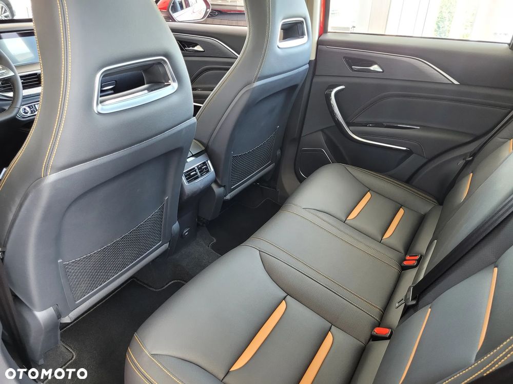 Bestune T77 1.5T Elegance DCT - 22