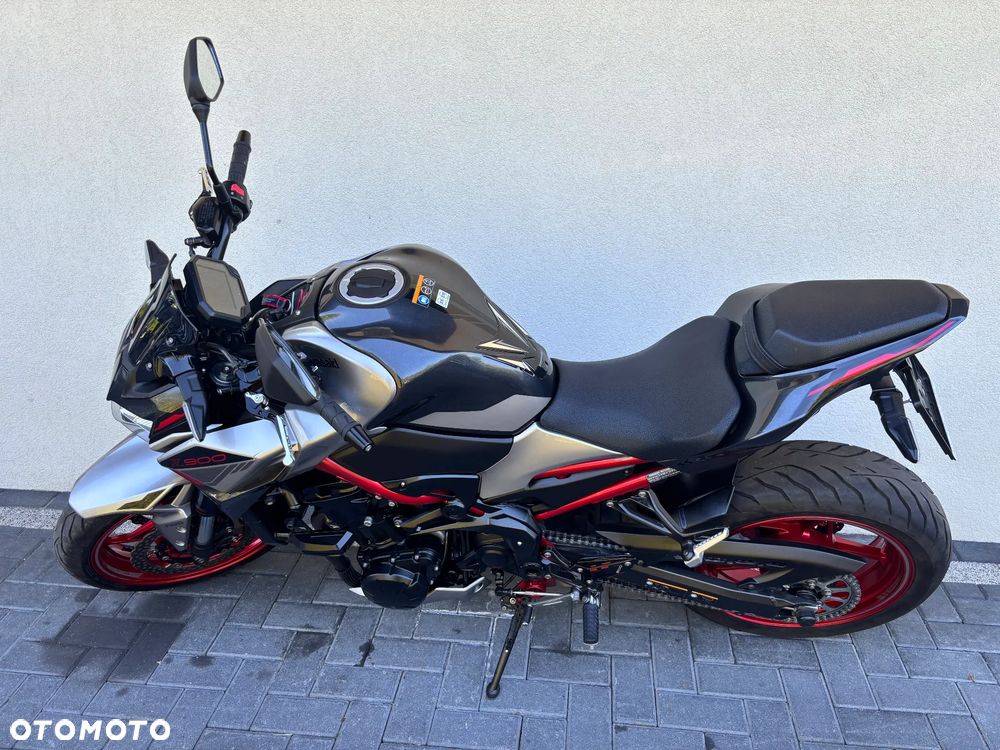 Kawasaki Z 900 - 4
