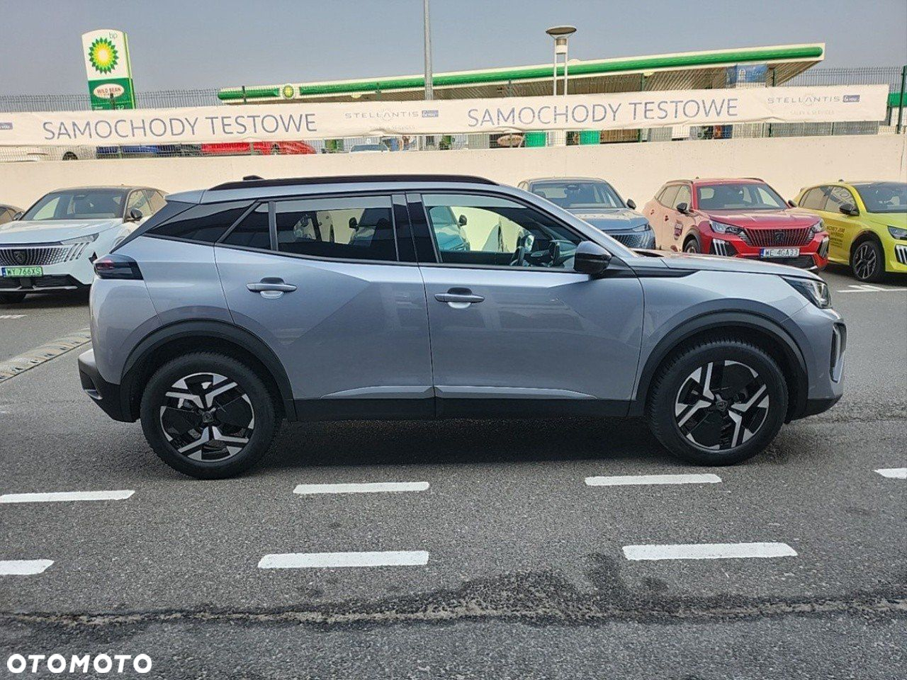 Peugeot 2008 1.2 PureTech Allure S&S EAT8 - 4
