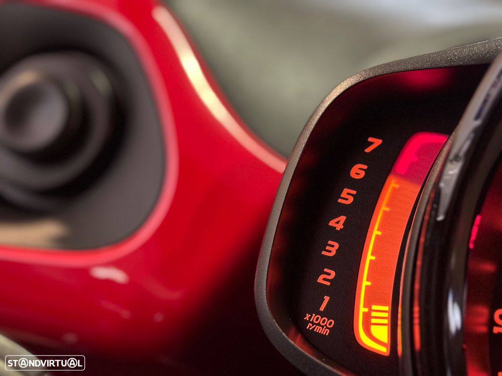 Peugeot 108 1.2 PureTech GT Line - 34