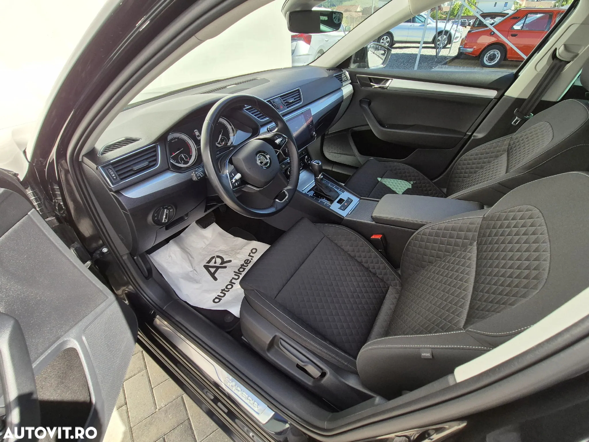 Skoda Superb 1.5 TSI DSG Ambition - 9