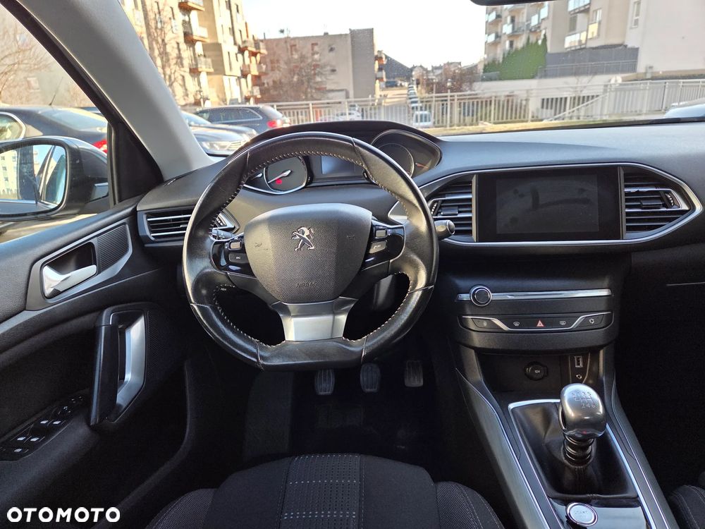 Peugeot 308 PureTech 130 Stop & Start Winter Edition - 10