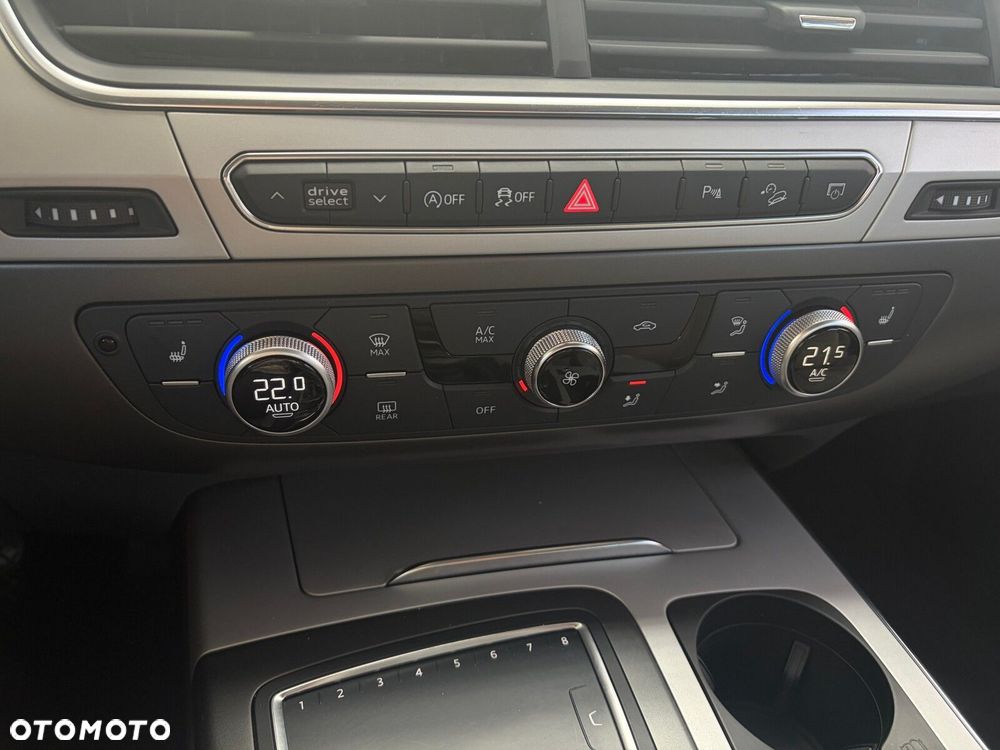 Audi Q7 - 36
