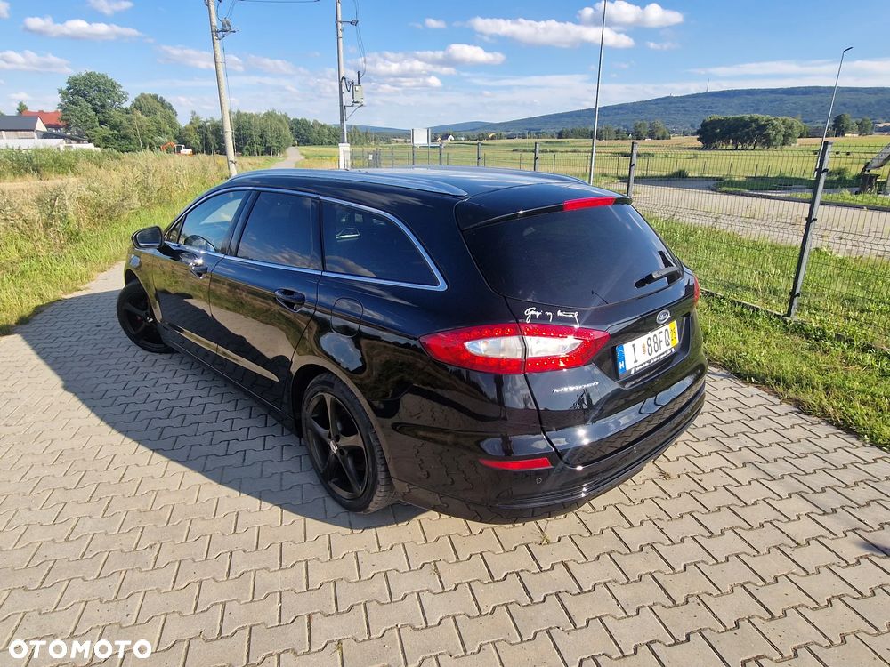 Ford Mondeo 2.0 TDCi STart-Stopp PowerShift-Aut Titanium - 4