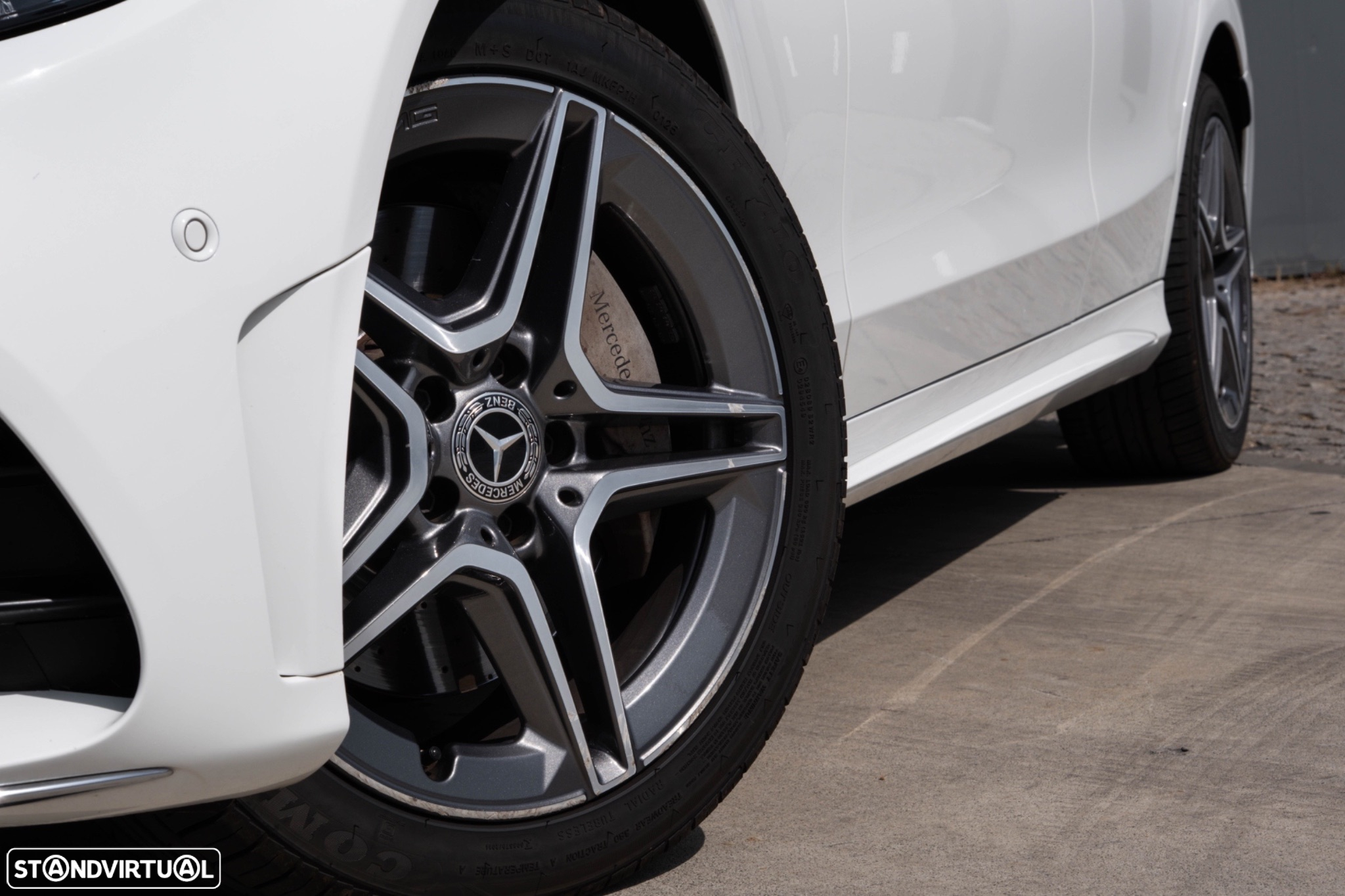 Mercedes-Benz C 300 BlueTEC Hybrid AMG Line - 6
