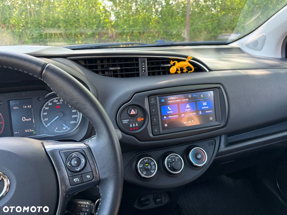 Toyota Yaris 1.5 Premium - 10