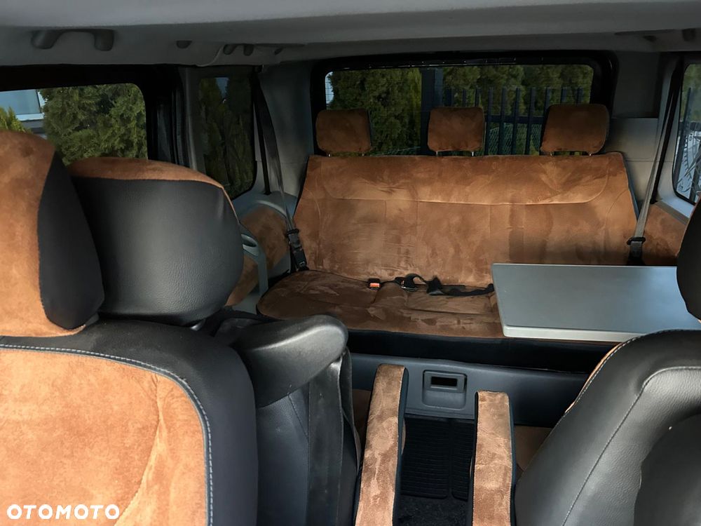 Opel Vivaro 2014 photo 4