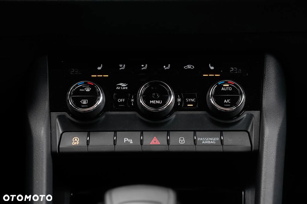 Skoda Karoq 1.5 TSI ACT Style DSG - 18