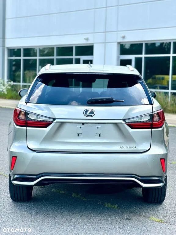 Lexus RX - 9