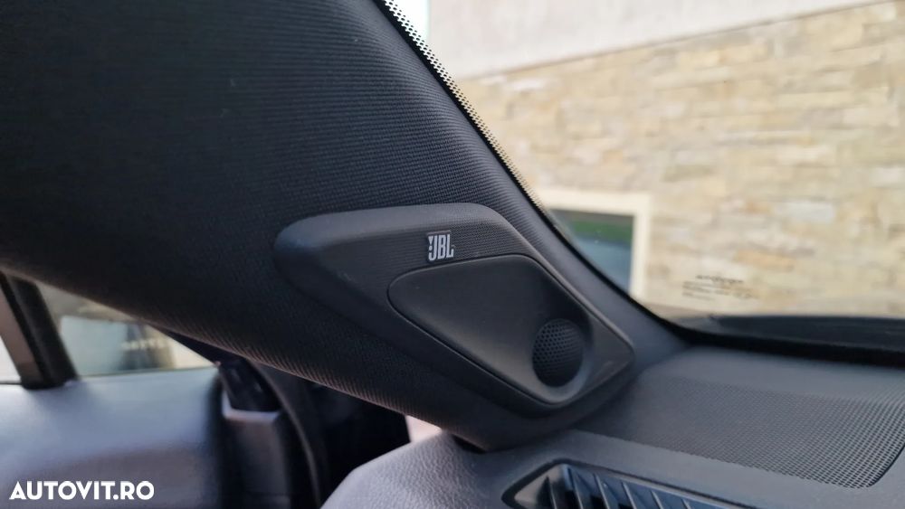 Toyota RAV4 2.5 PHEV VVT-iE 4x4 Style Bi-Tone - 18