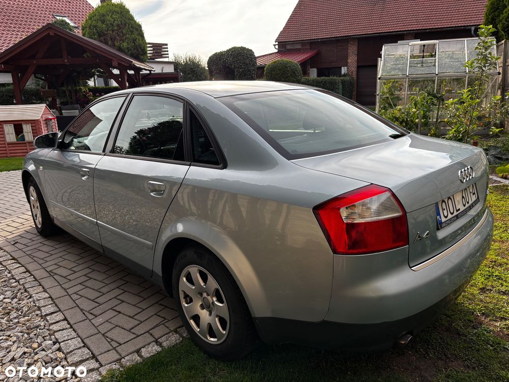 Audi A4 Limousine 2 - 5