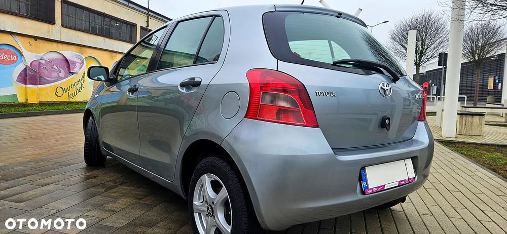 Toyota Yaris - 3