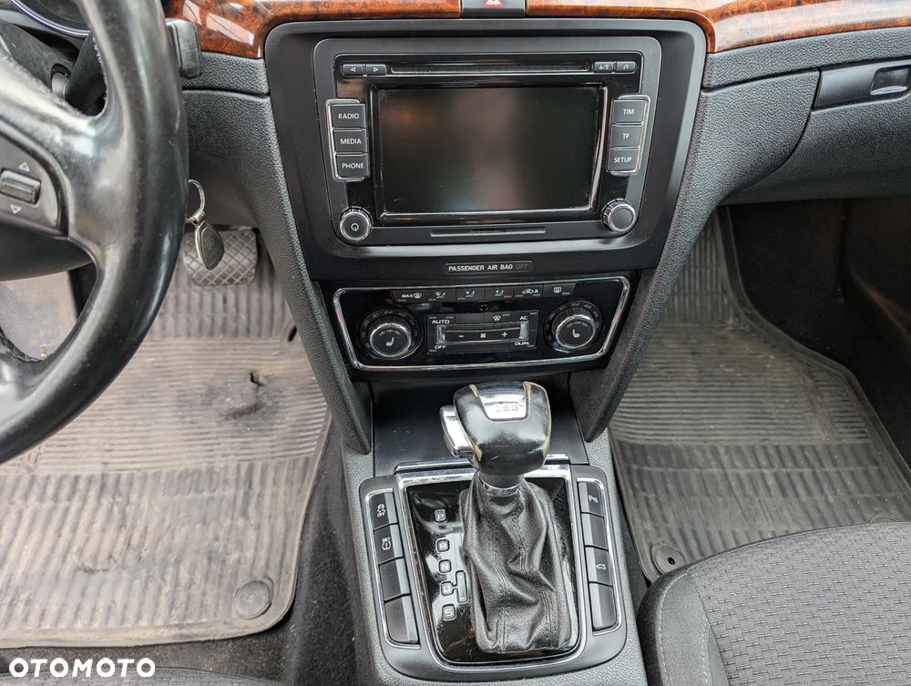 Skoda Superb 1.8 TSI Elegance DSG - 11