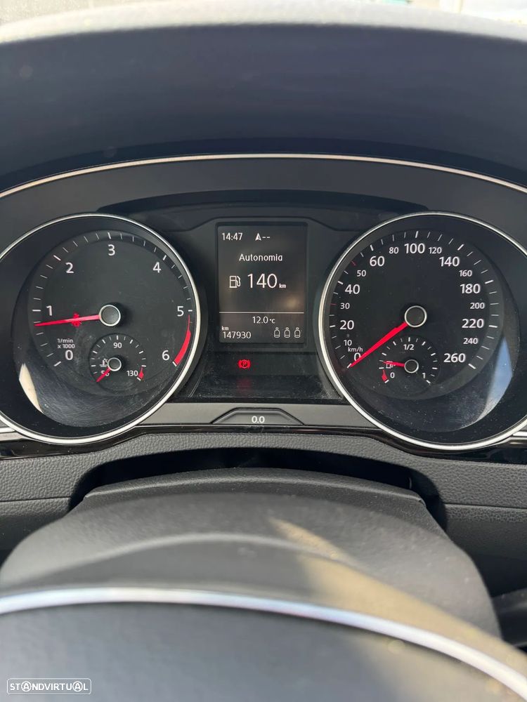 VW Passat Variant 1.6 TDI BlueMotion - 9