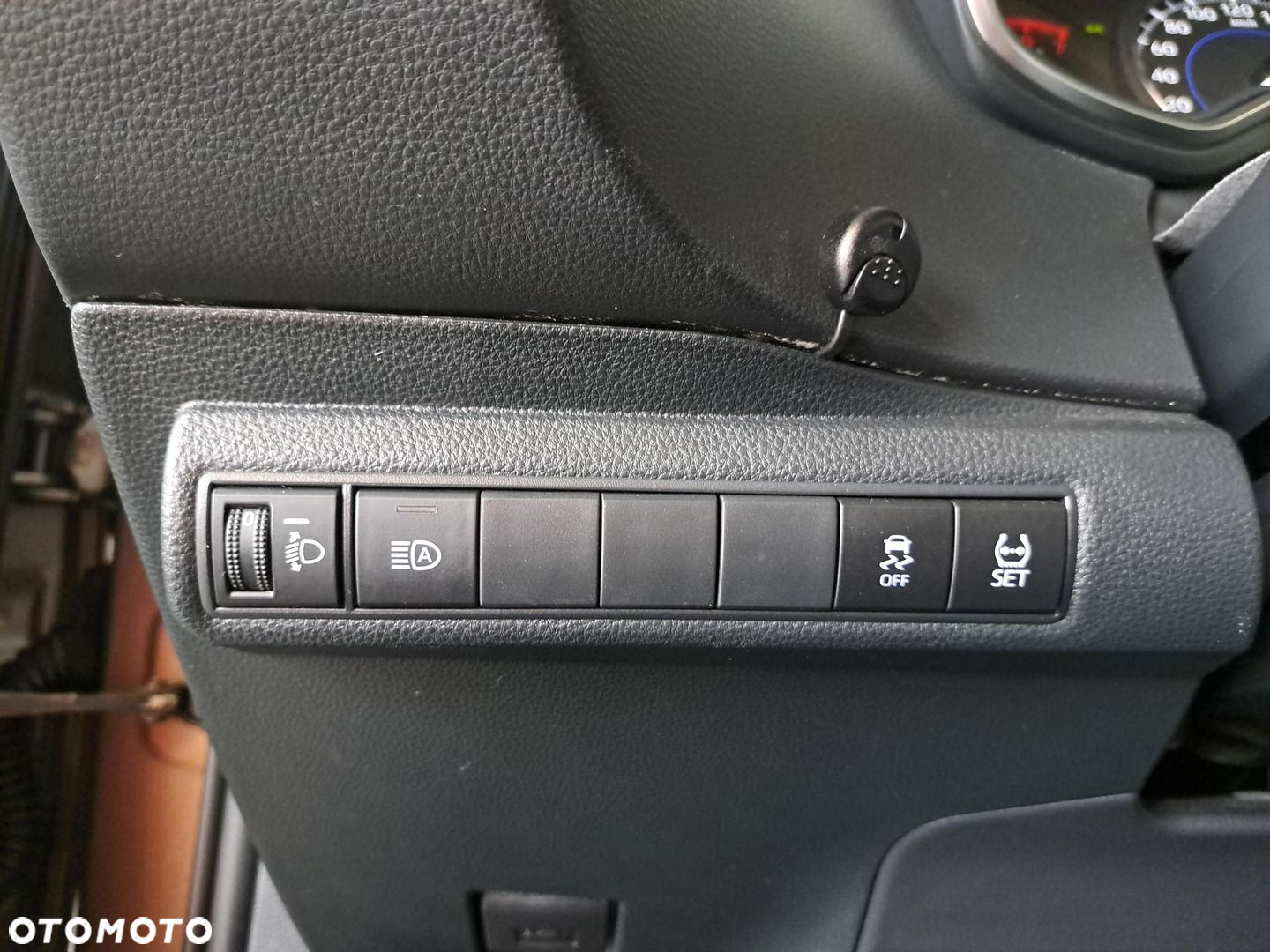 Toyota Corolla - 29