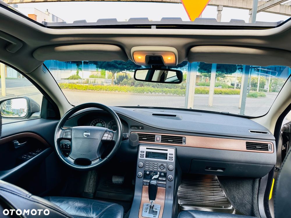 Volvo V70 D5 Summum - 14
