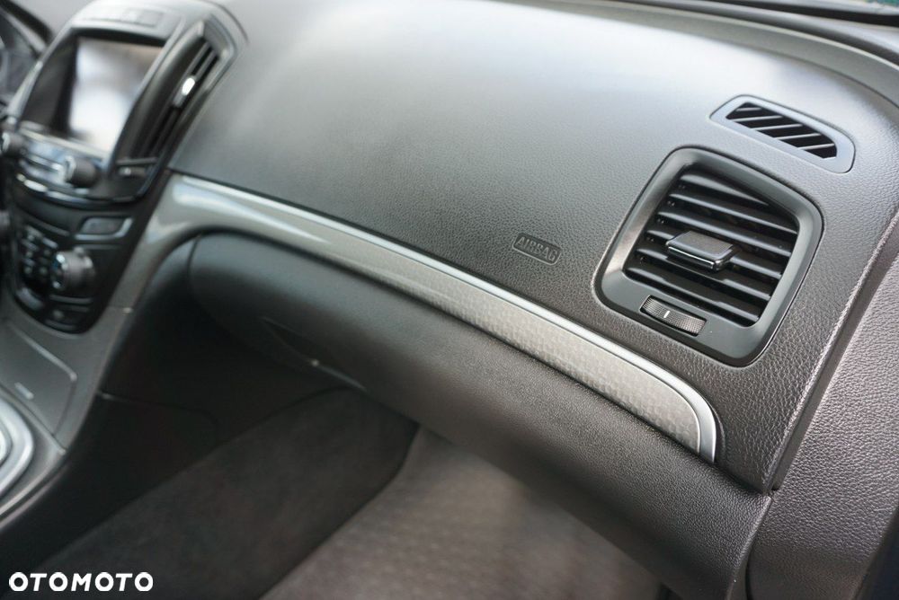 Opel Insignia - 29