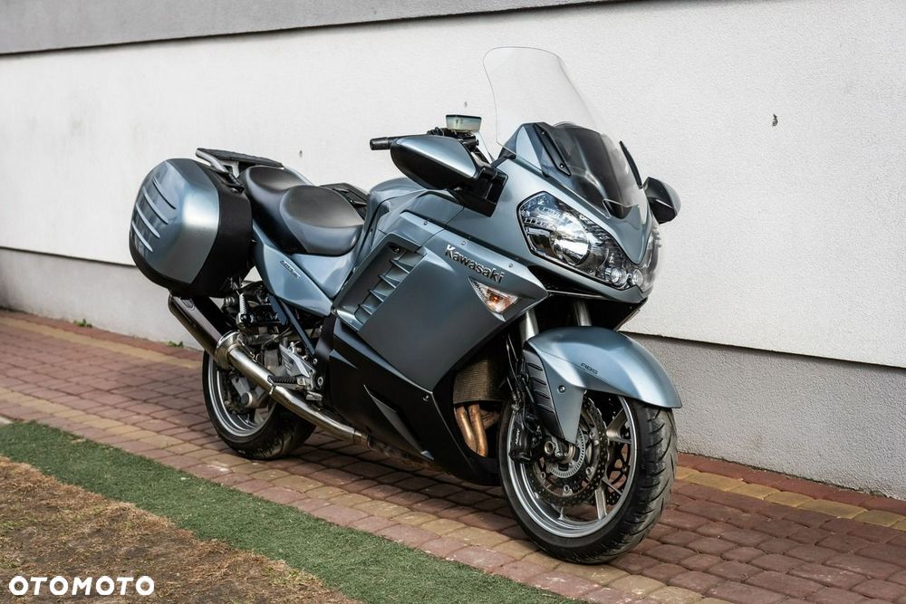 Kawasaki GTR - 1