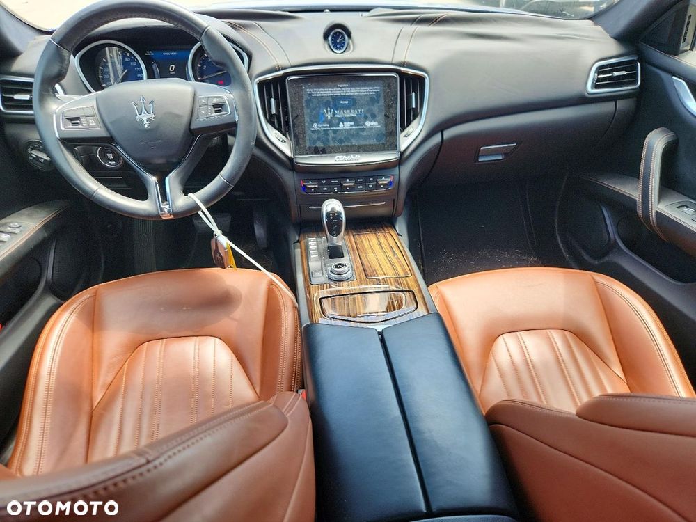 Maserati Ghibli - 8