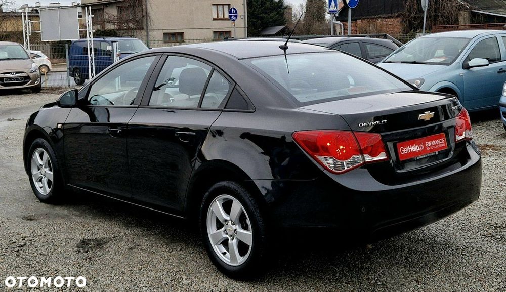 Chevrolet Cruze - 19