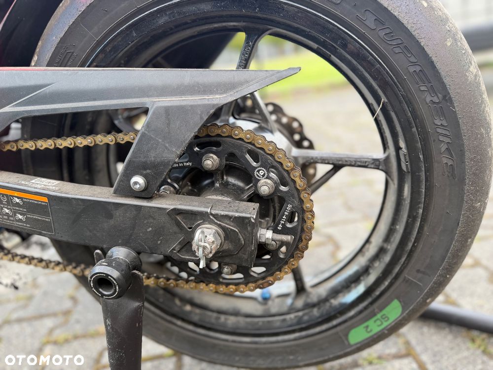 Kawasaki Ninja 400 - 9