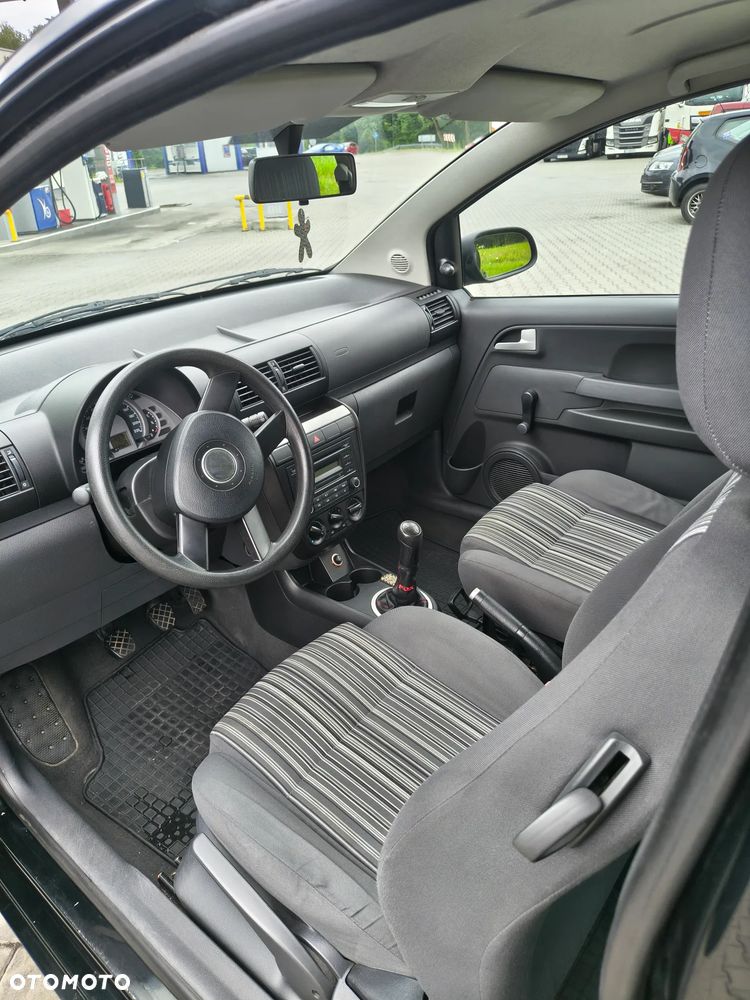 Volkswagen Fox - 9