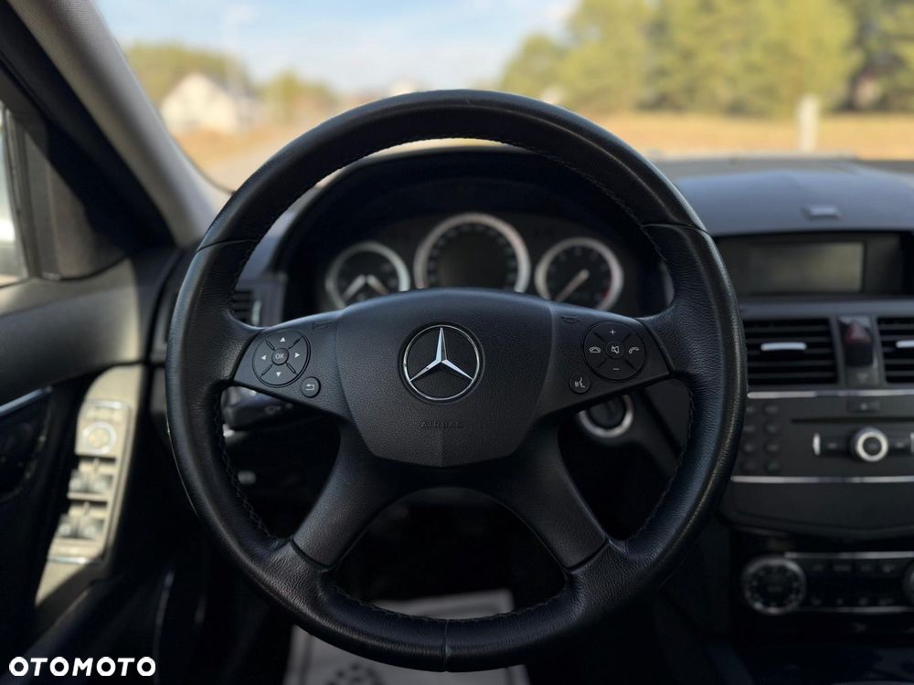 Mercedes-Benz Klasa C 180 Kompressor Elegance - 27