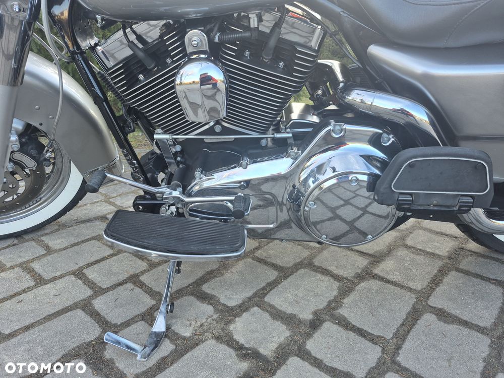 Harley-Davidson Touring Road King - 9