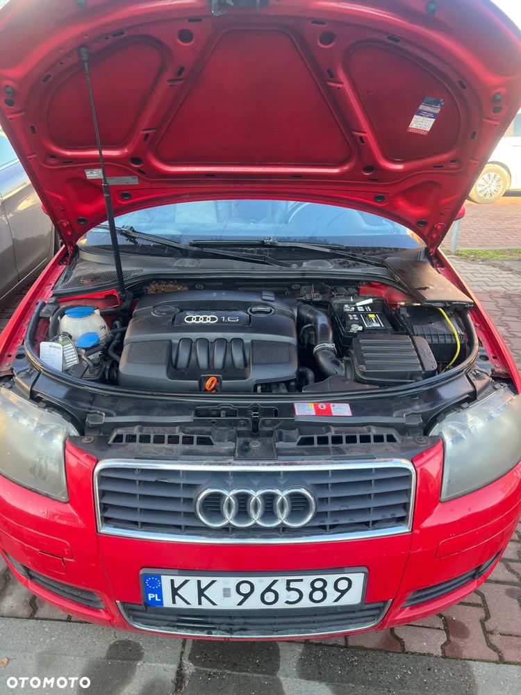 Audi A3 3-drzwiowe 1.6 Attraction - 10