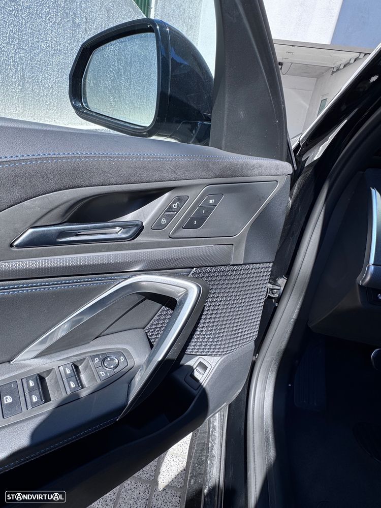 BMW iX2 eDrive20 Pack Desportivo M Pro - 23