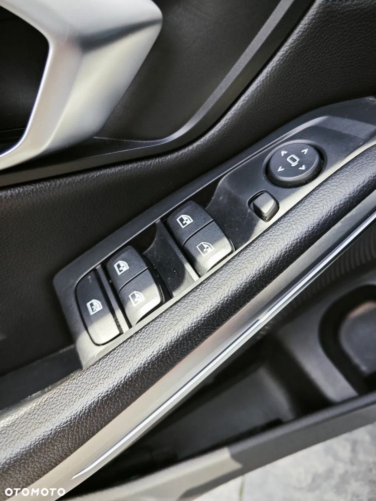 BMW Seria 3 318i M Sport - 8