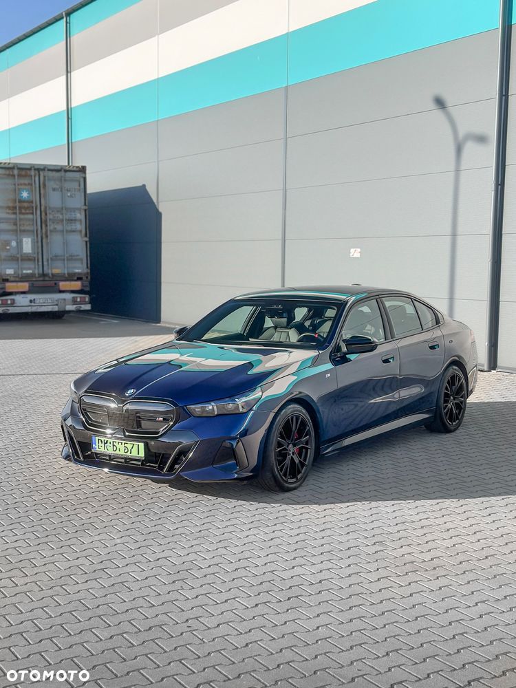 BMW i5 83.9kWh M60 xDrive - 1