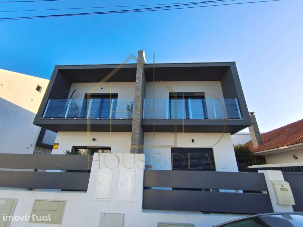 GRANDIOSA Moradia T3+1 com espaço para piscina. Fernão Ferro - Grande imagem: 2/22