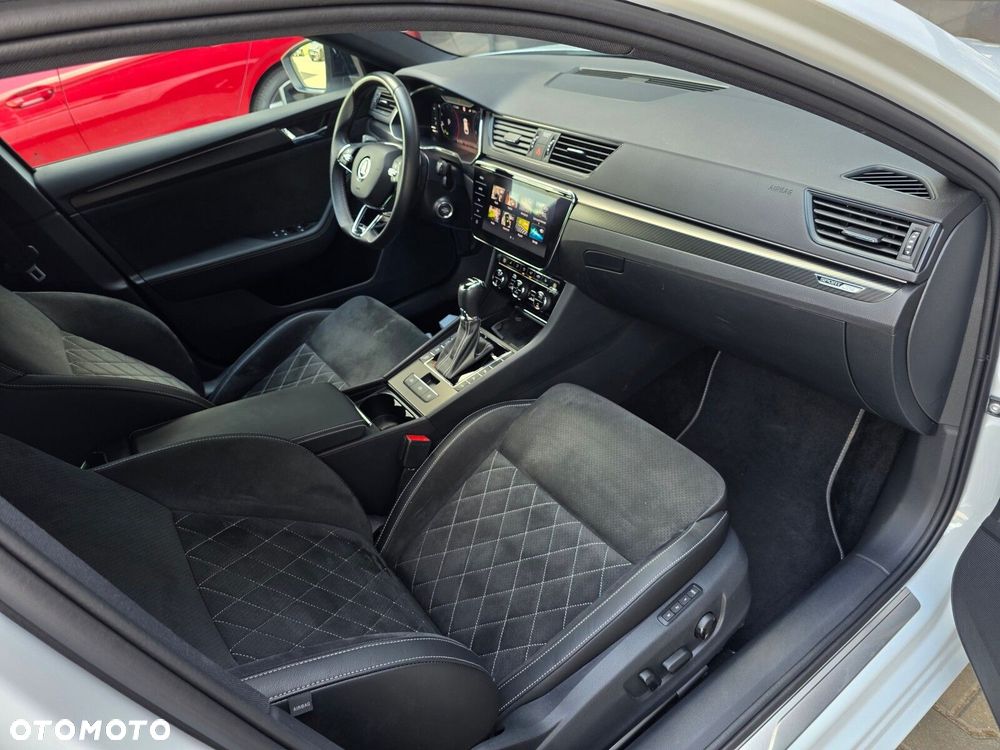Skoda Superb 2.0 TDI SCR Sportline DSG - 22
