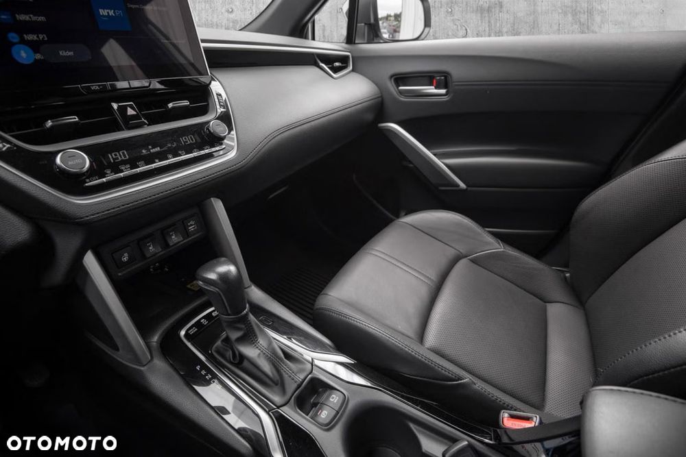 Toyota Corolla Cross 2.0 Hybrid Executive - 25