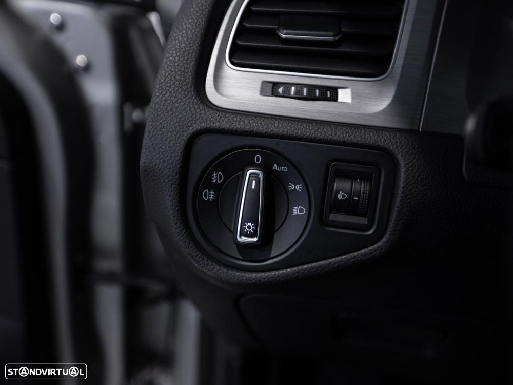 VW Golf - 16