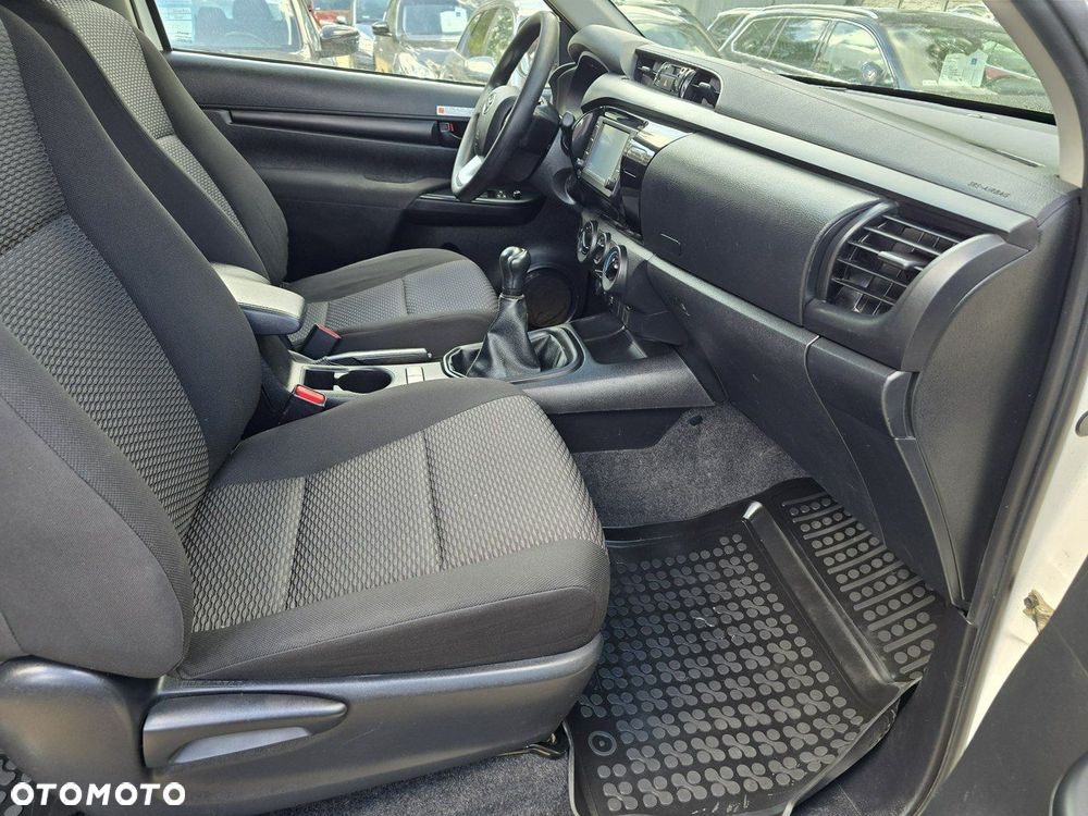 Toyota Hilux 2.4 D-4D Double Cab DL 4x4 - 12