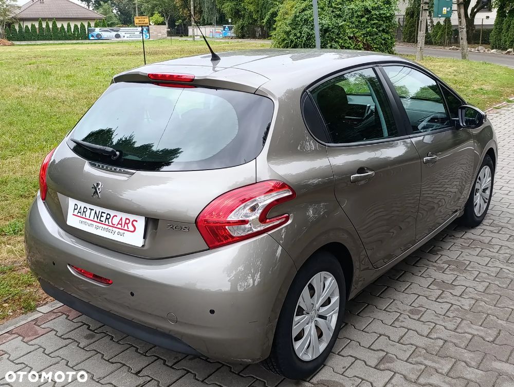 Peugeot 208 1.2 VTi Allure - 5