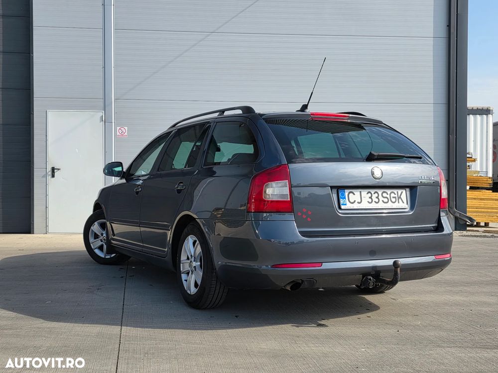 Skoda Octavia 1.6 TDI DPF Ambiente Green tec - 4