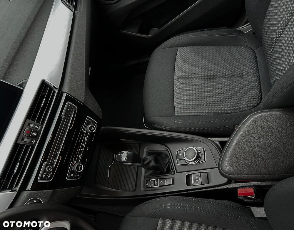 BMW X1 xDrive25e Sport Line - 30